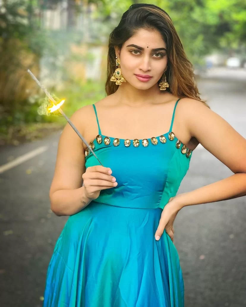 hot arampit bahu image