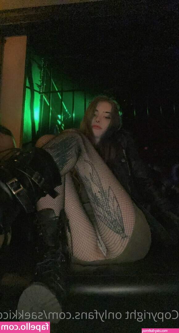 saekkico nude