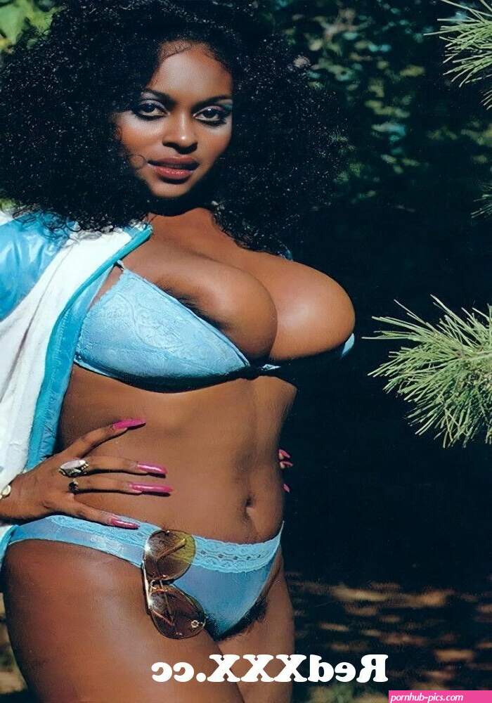 kuma tomba big boobs