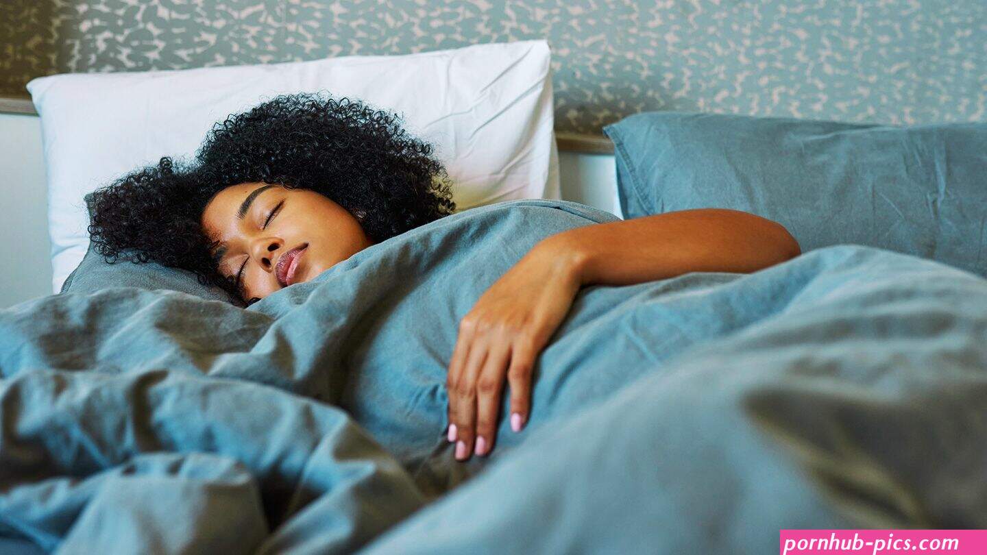 perfect bum girls sleeping backside sex