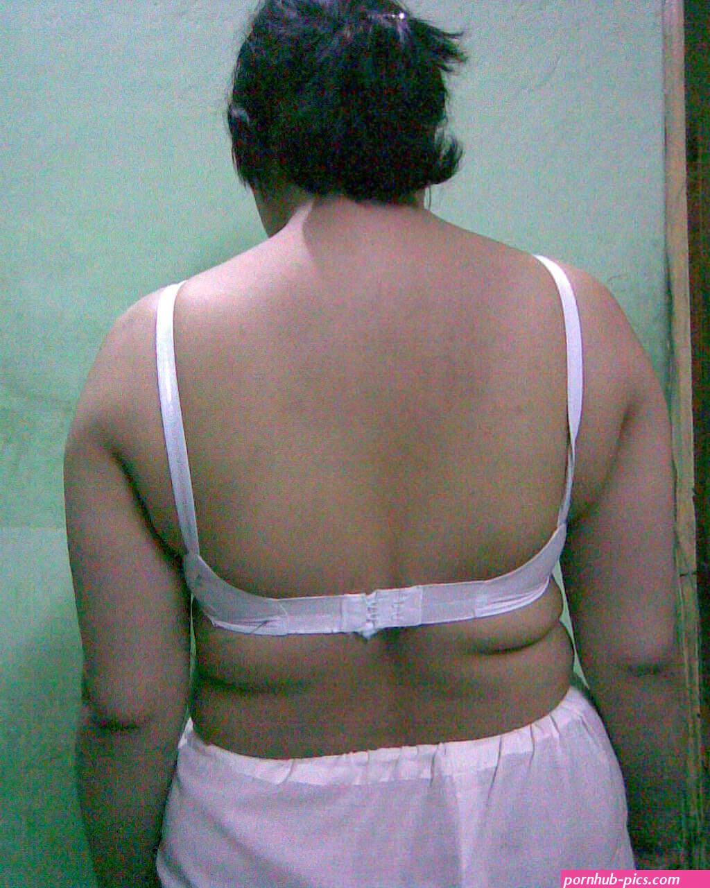 back bra auntay hd