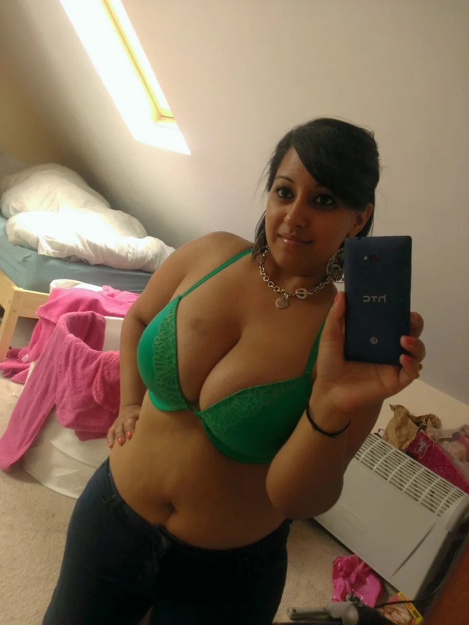 back bra auntay hd