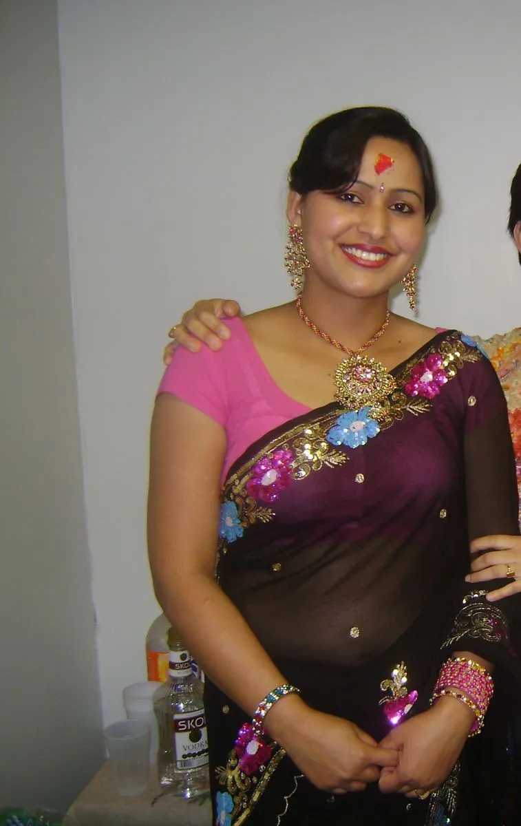 back bra auntay hd