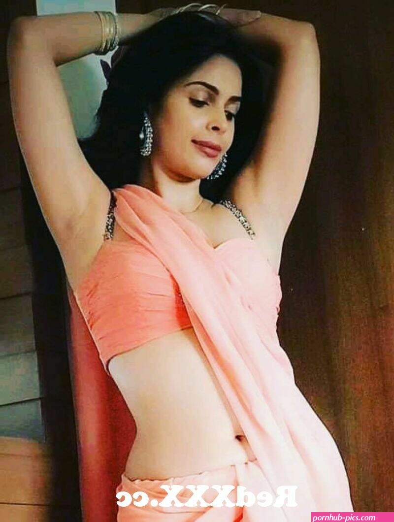 saree bhabi big boobs blouse pic