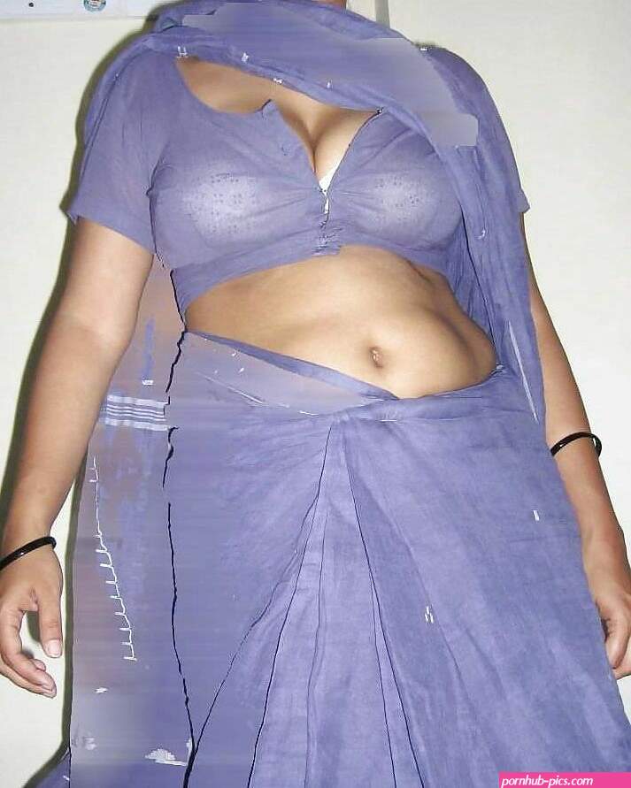 saree bhabi big boobs blouse pic