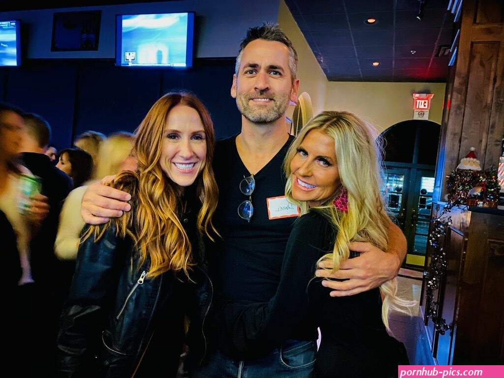 amy honey and gypsy has two mommies