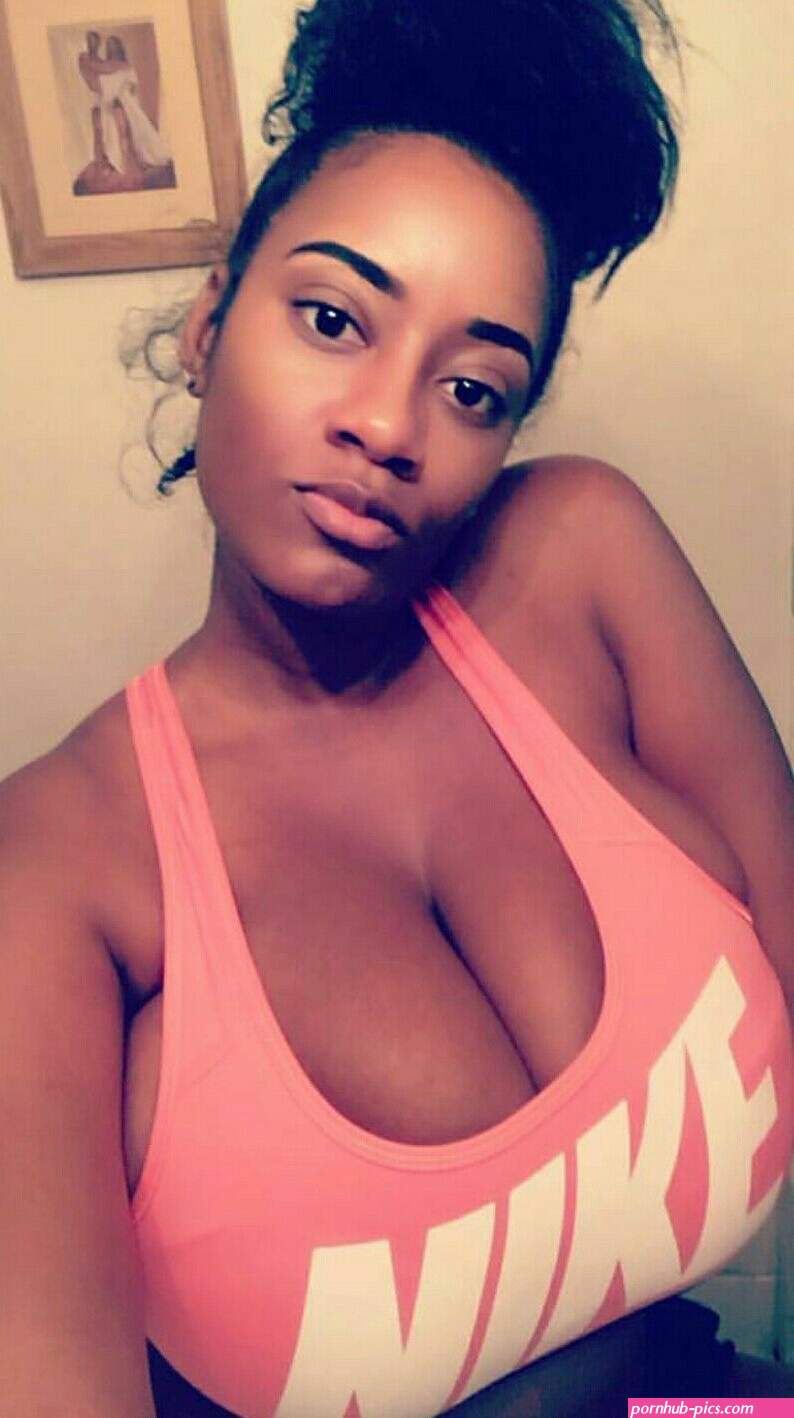 ebony sexy boob big