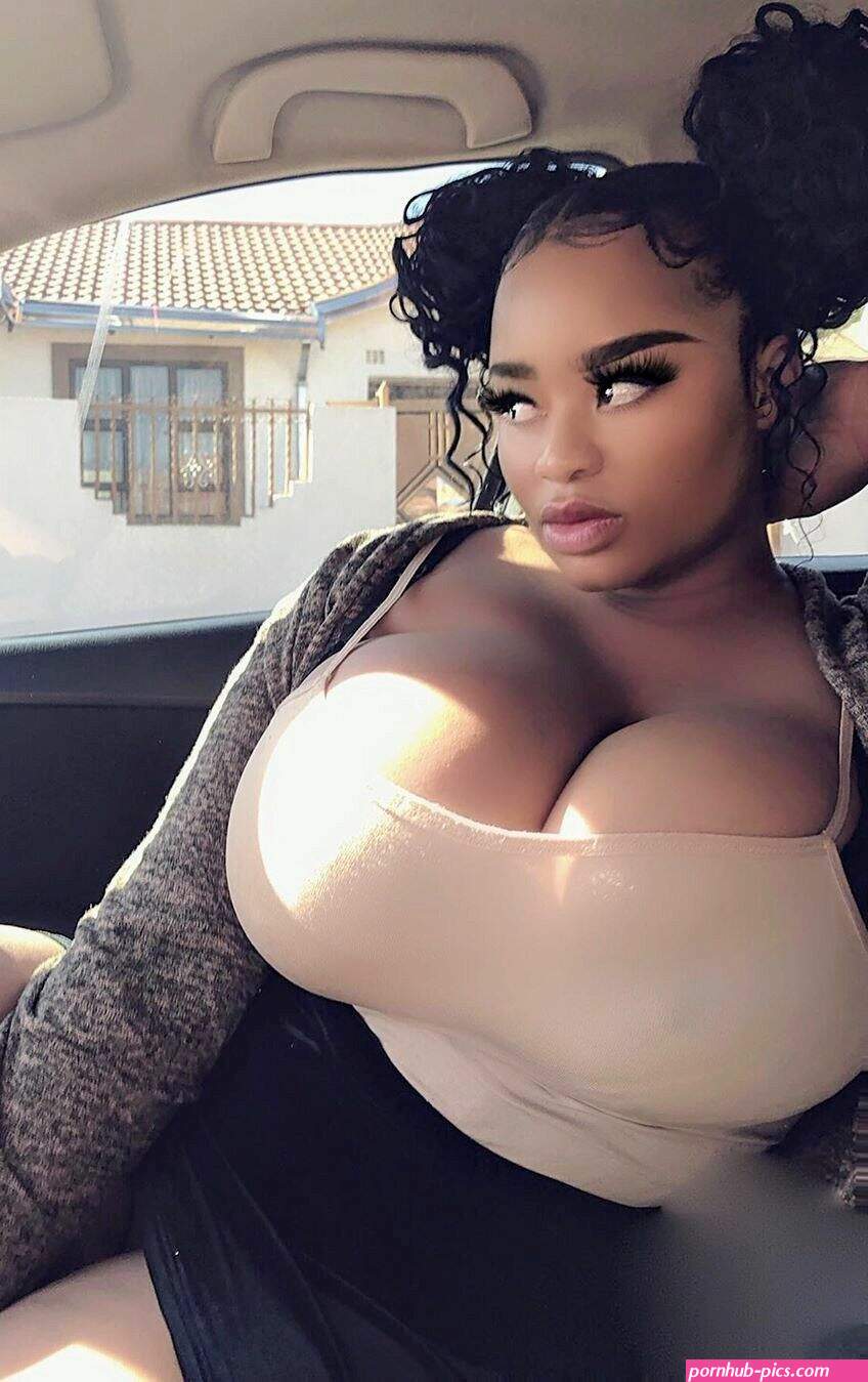 ebony sexy boob big