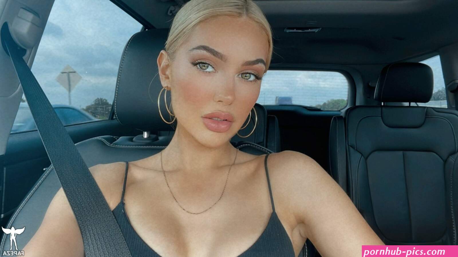 oliviamaebae nude