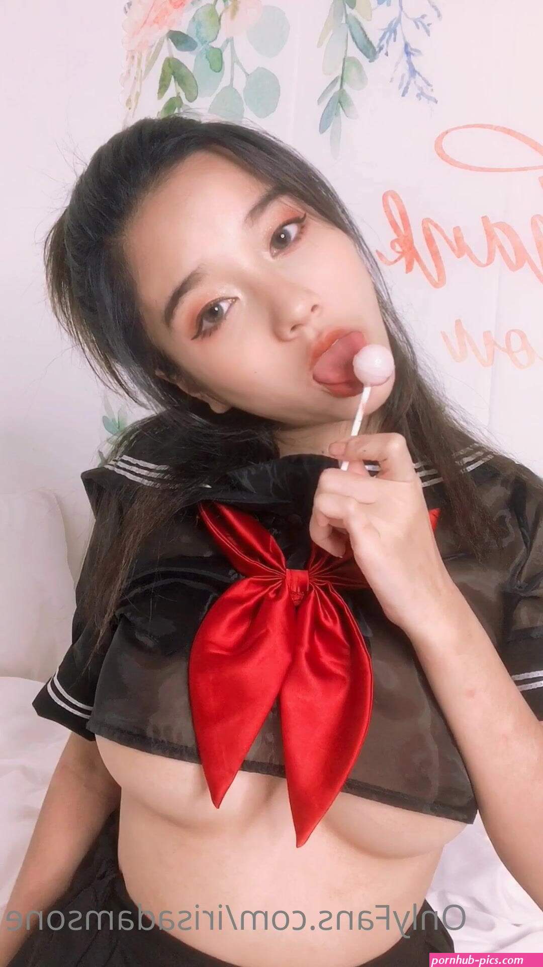 onlyfans irisadamsone solomasturbation