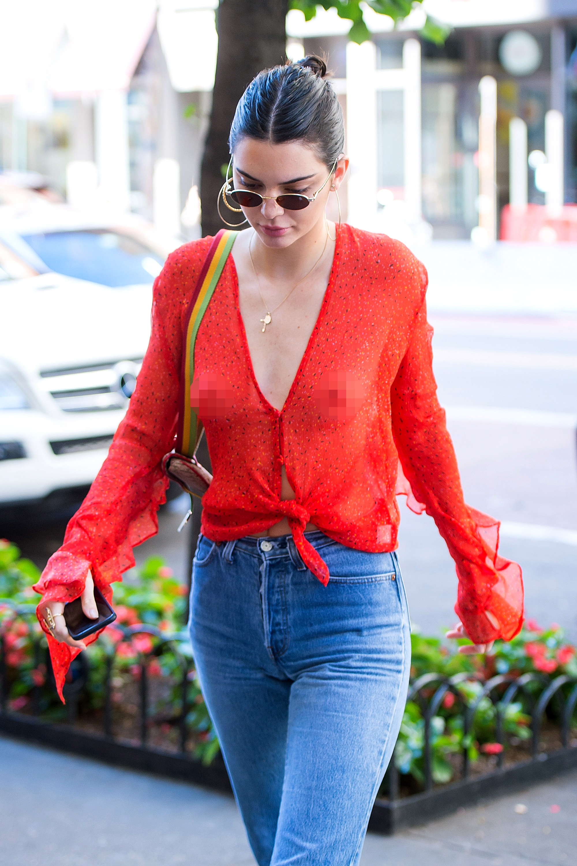 sexy nipple through cloth