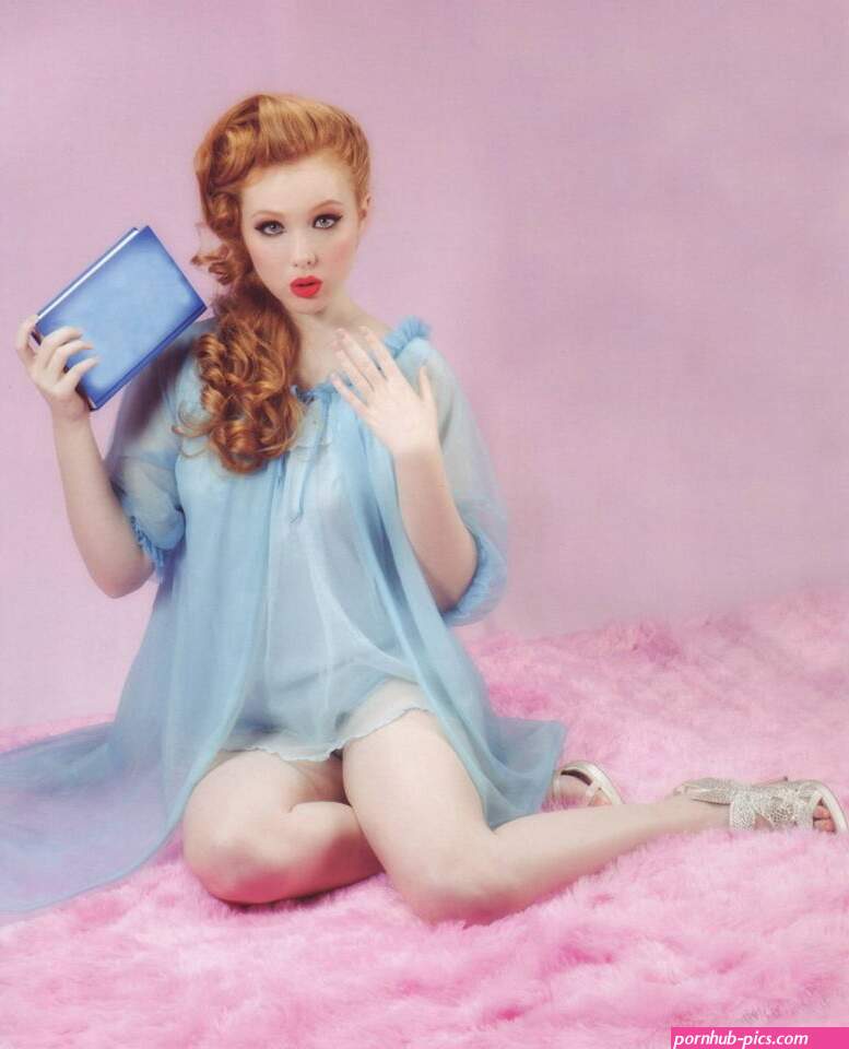 molly quinn nude