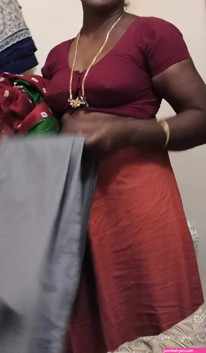 tamil aunty nipple show