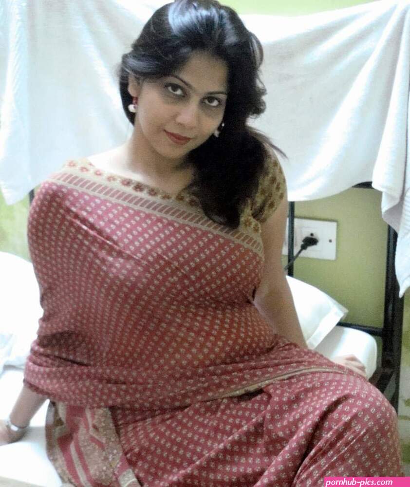 desi milf naked