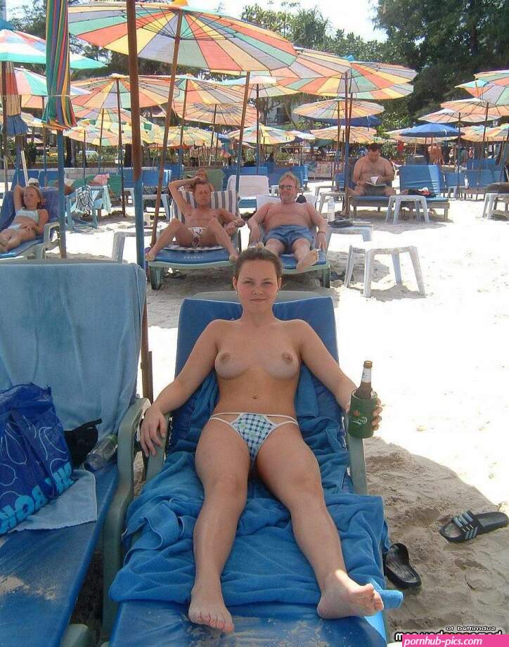 lesbian on vacation xxx