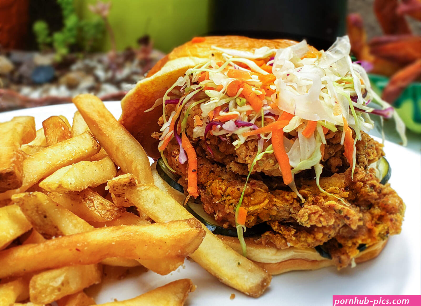 tits flamingo.burger.co.uk
