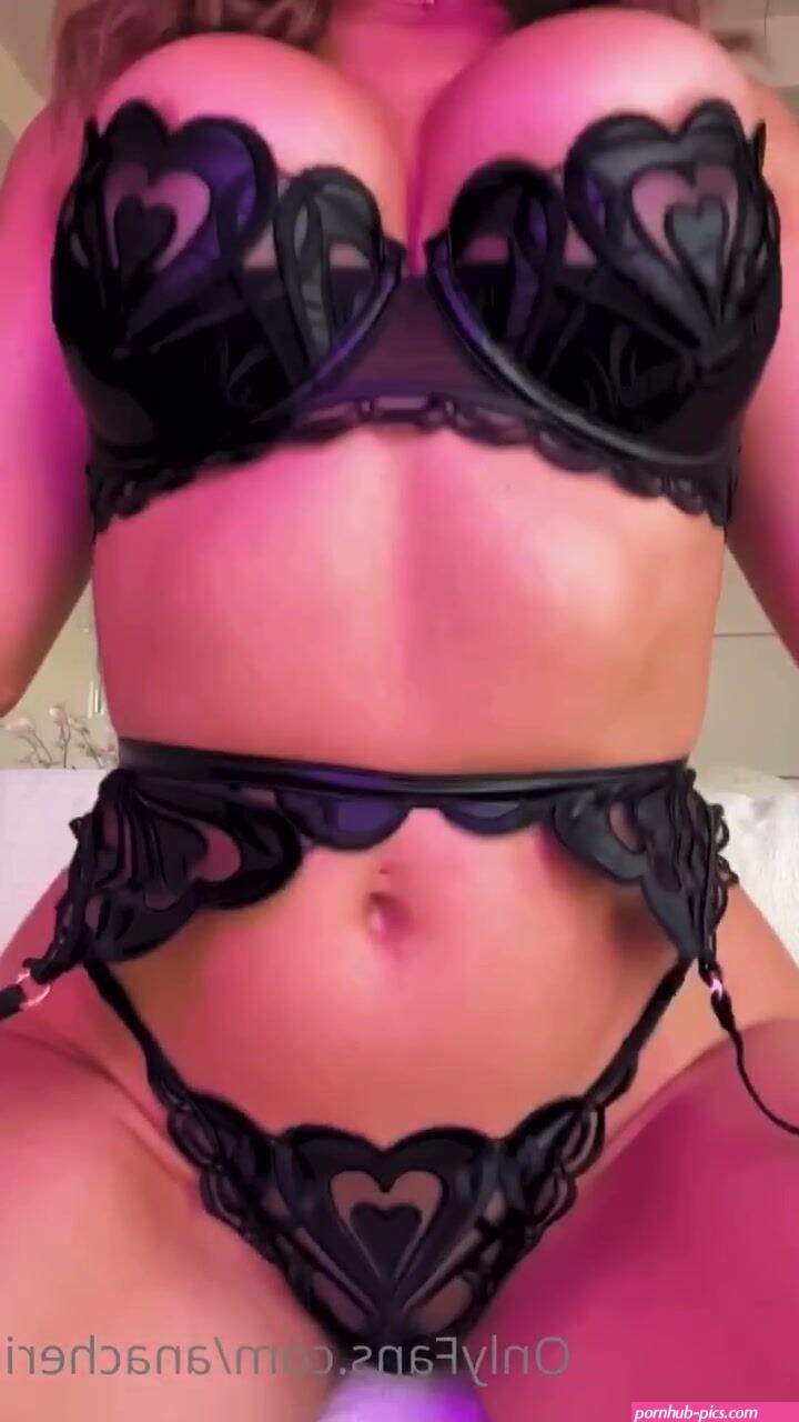 ana cheri onlyfans gym video