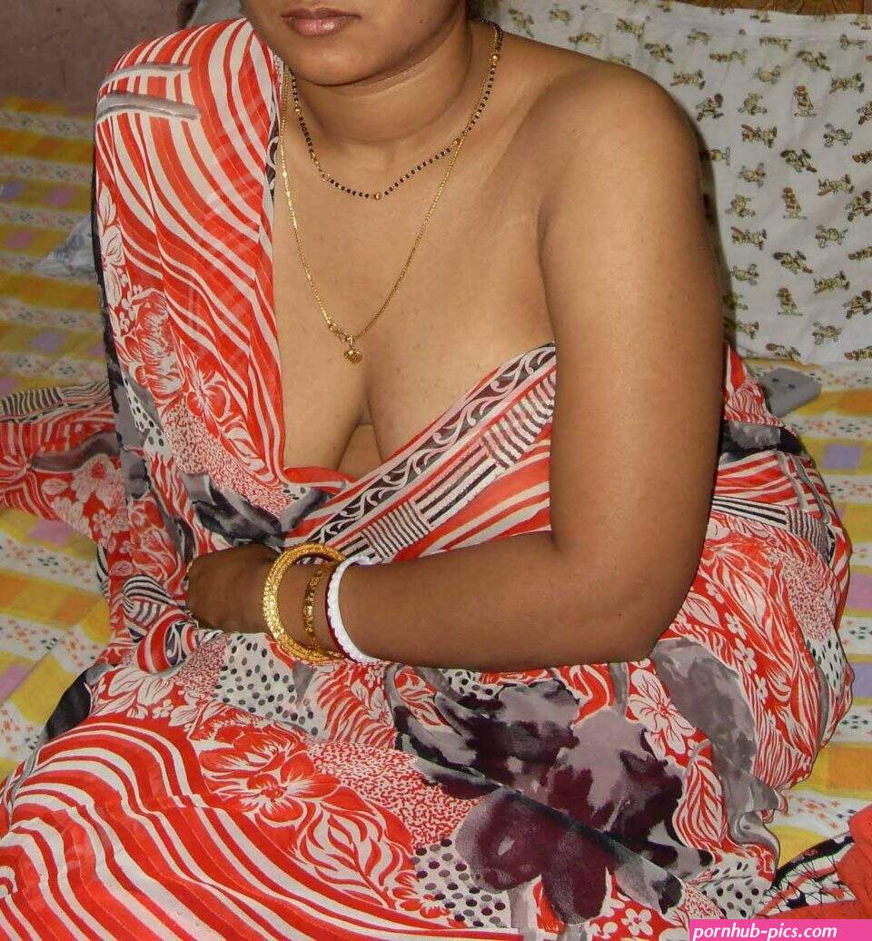 milf desi auntys in saree hd pics