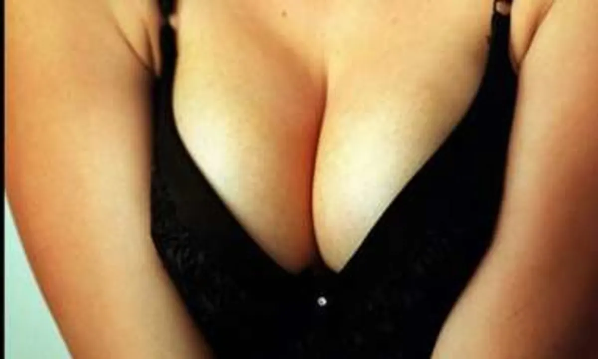 women pics and nipples boobs