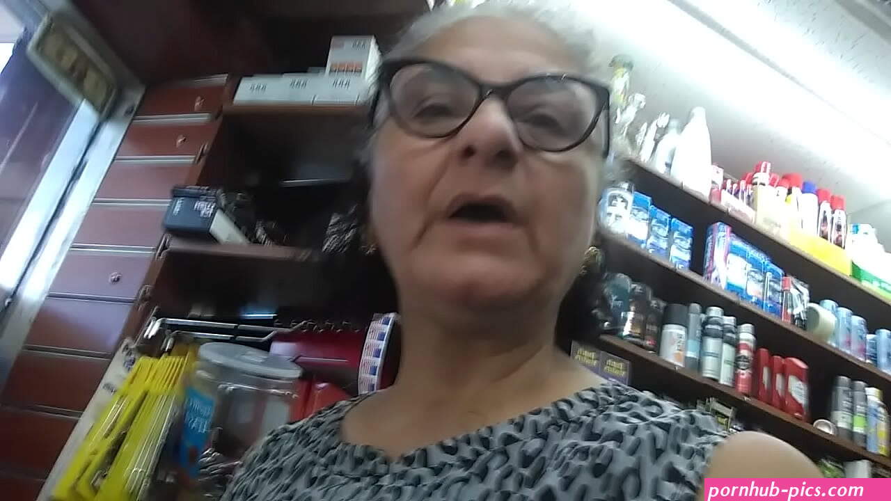 indian grany boobs pic