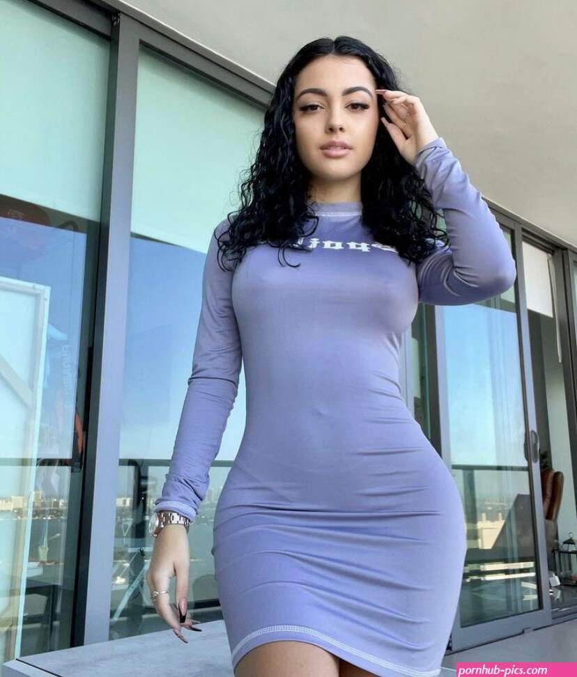 malu trevejo desnuda