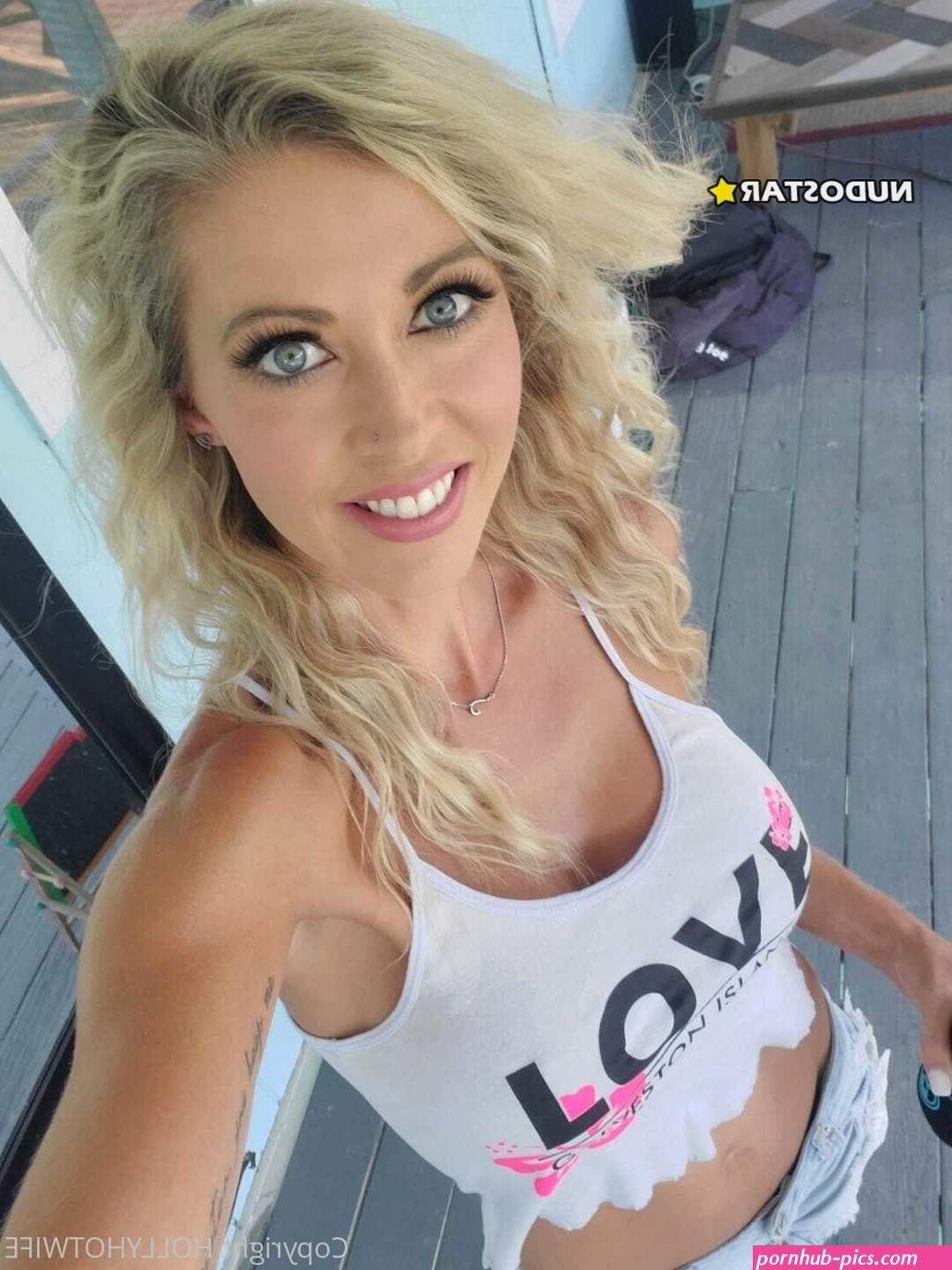 holly hotwife onlyfans video download