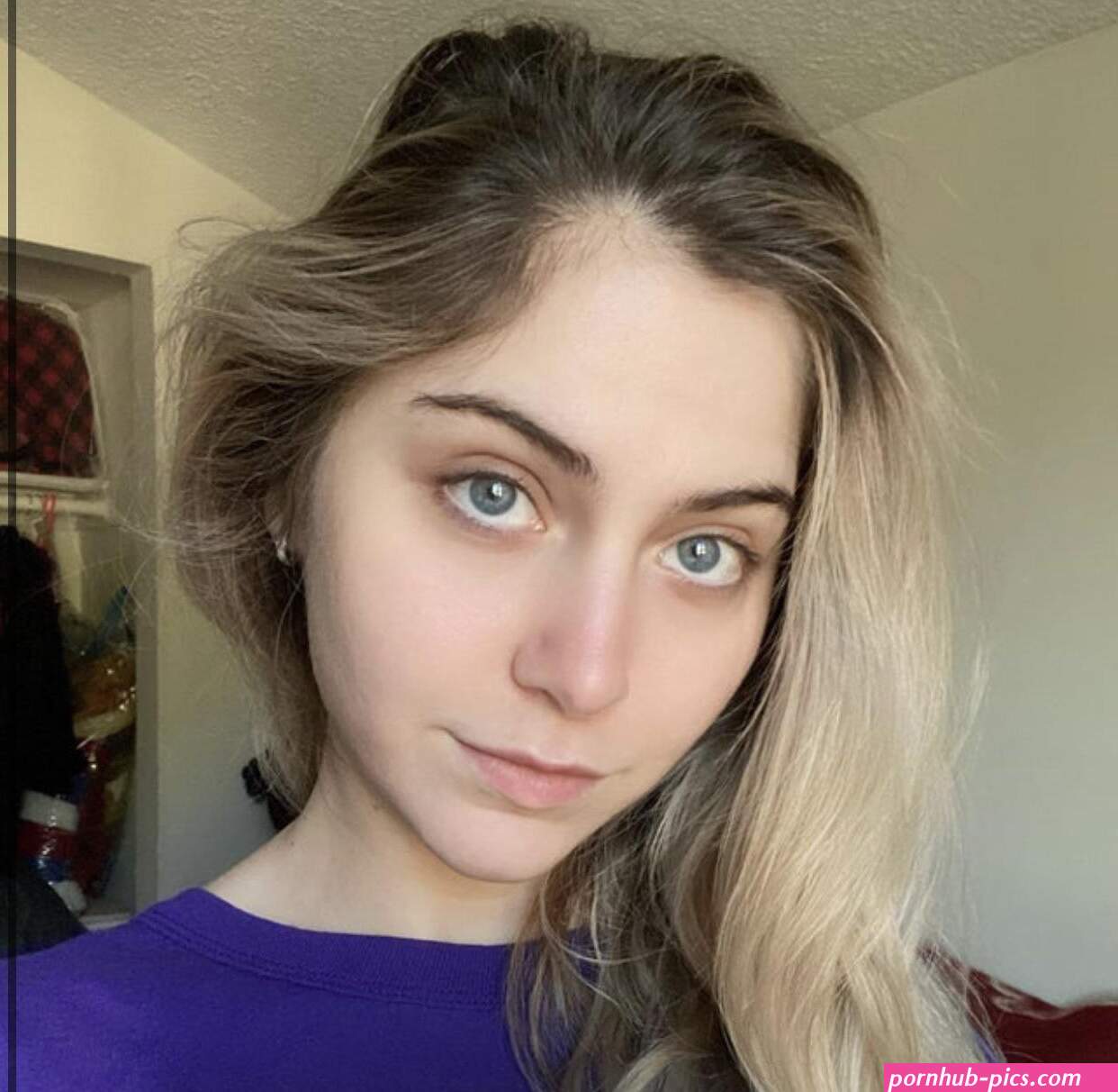 ava bamby naked