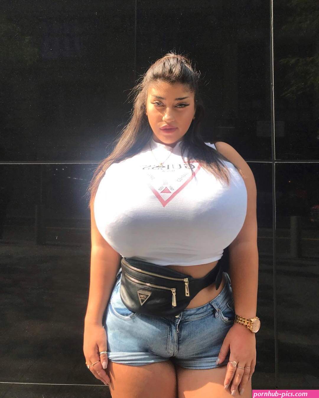 amateur ebony gigantomastia tits naked free pics