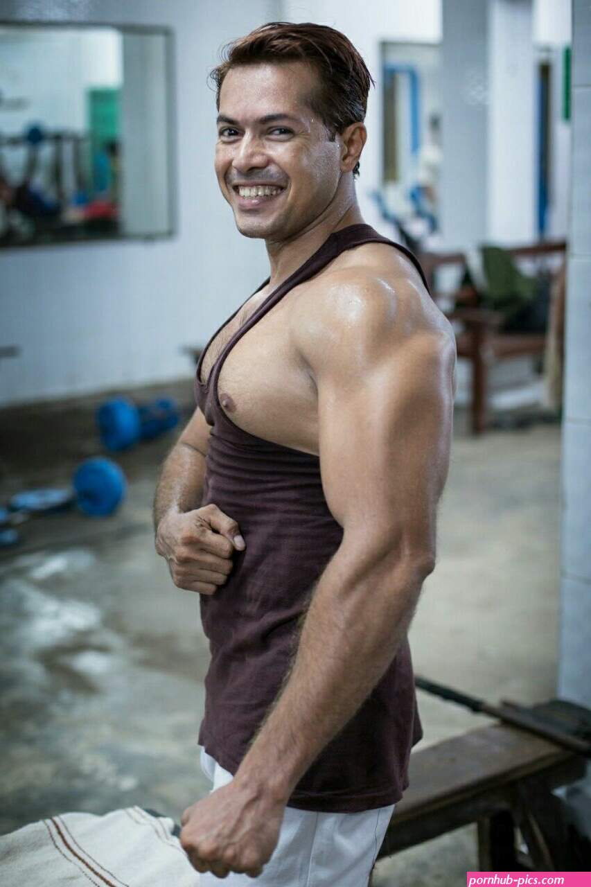 amateur men nipples photos