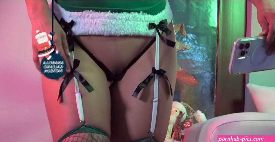 anabella galeano car nude