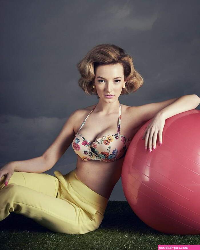 dakota blue richards tits