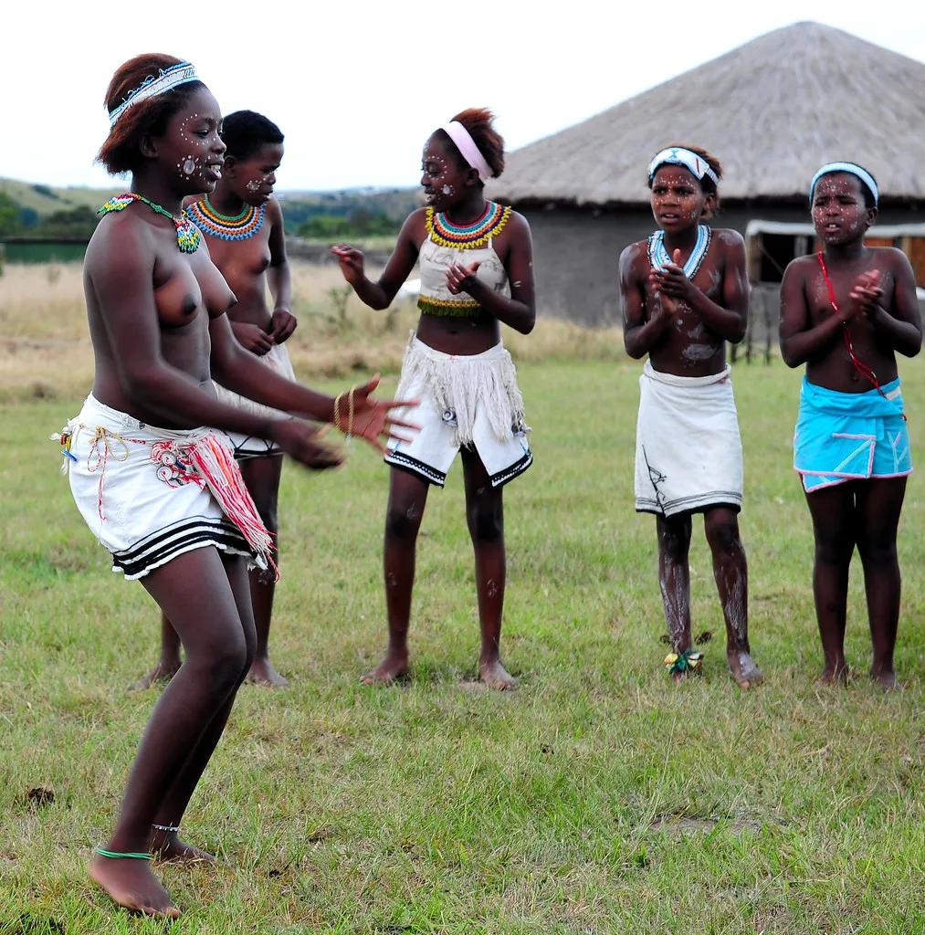 photos of ethiopean village tits