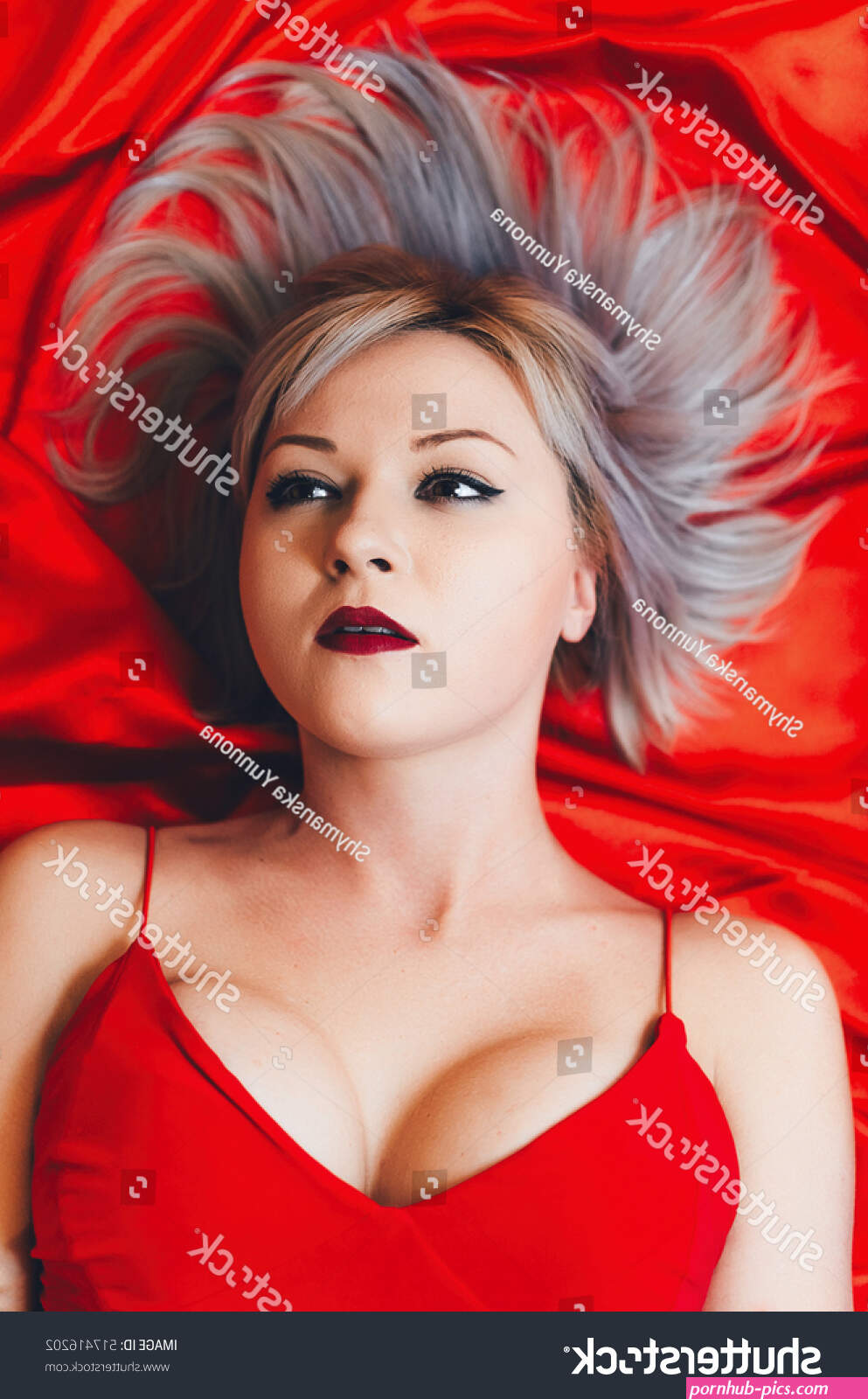 sleeping girls boobs pics
