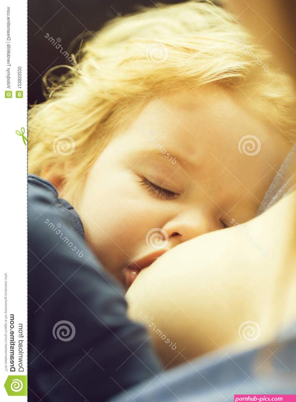 sleeping girls boobs pics