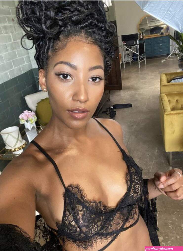 melrose2020-nude