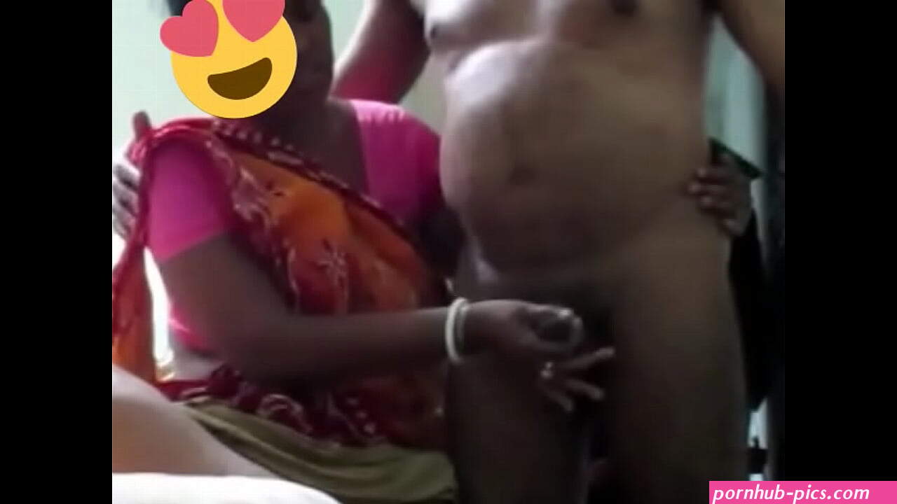 aunty cum