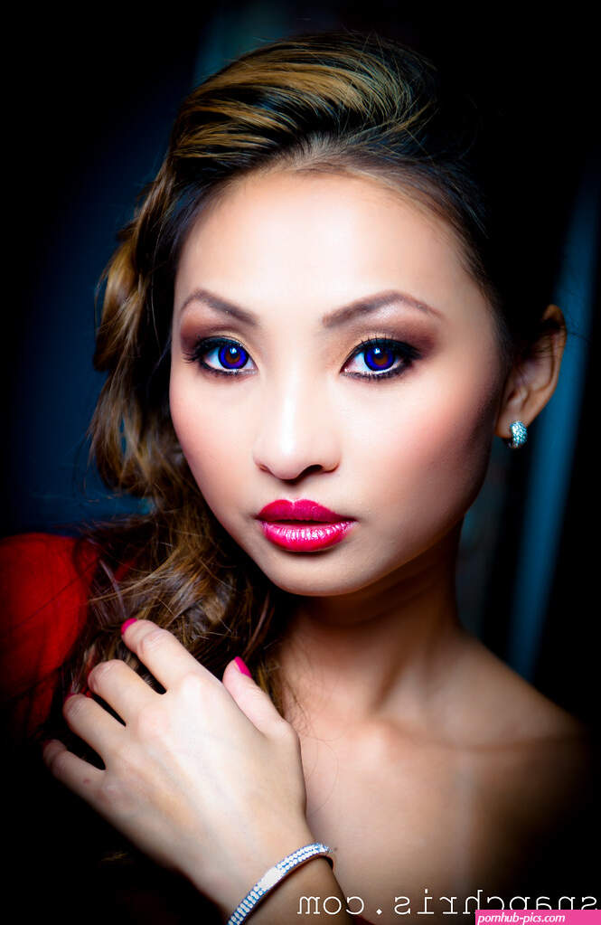 retro asian babe pics