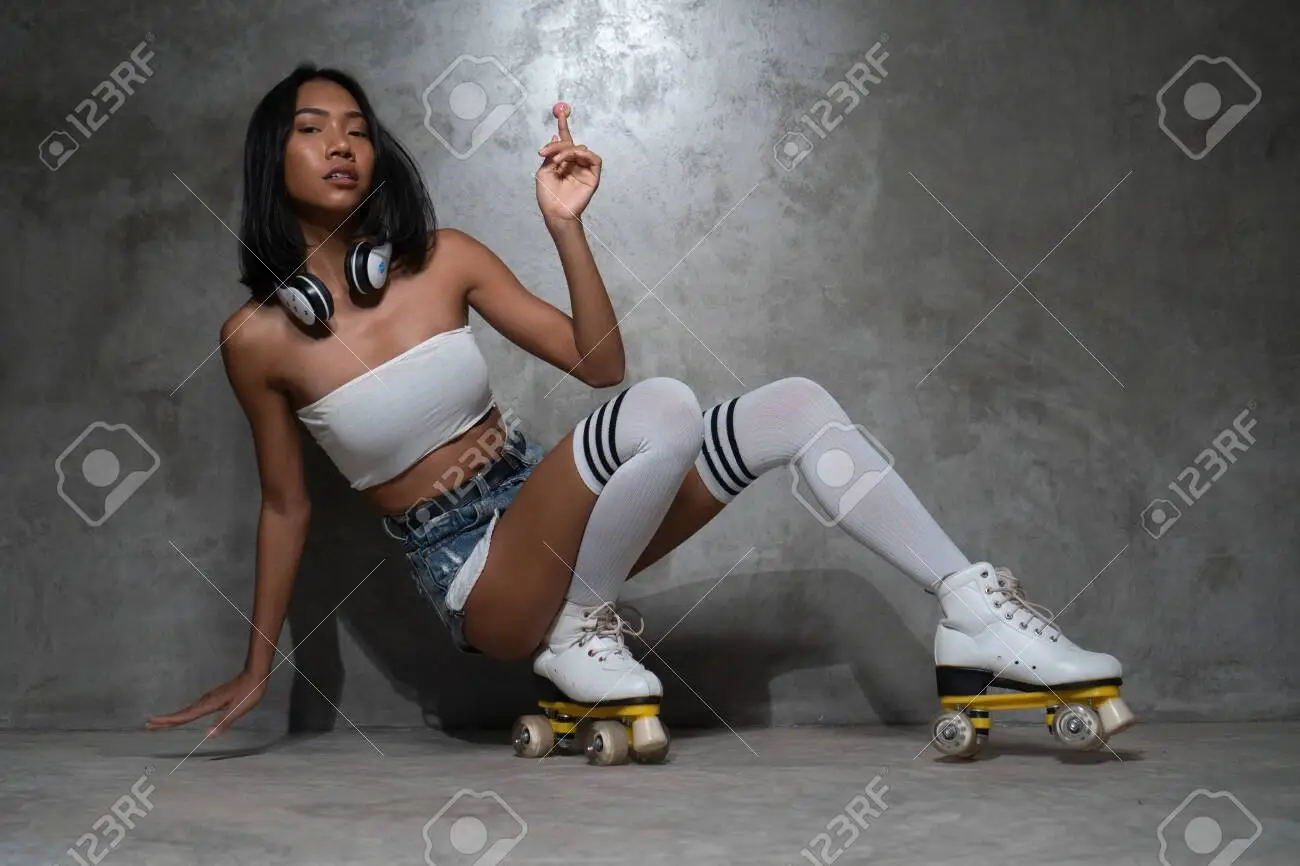 retro asian babe pics