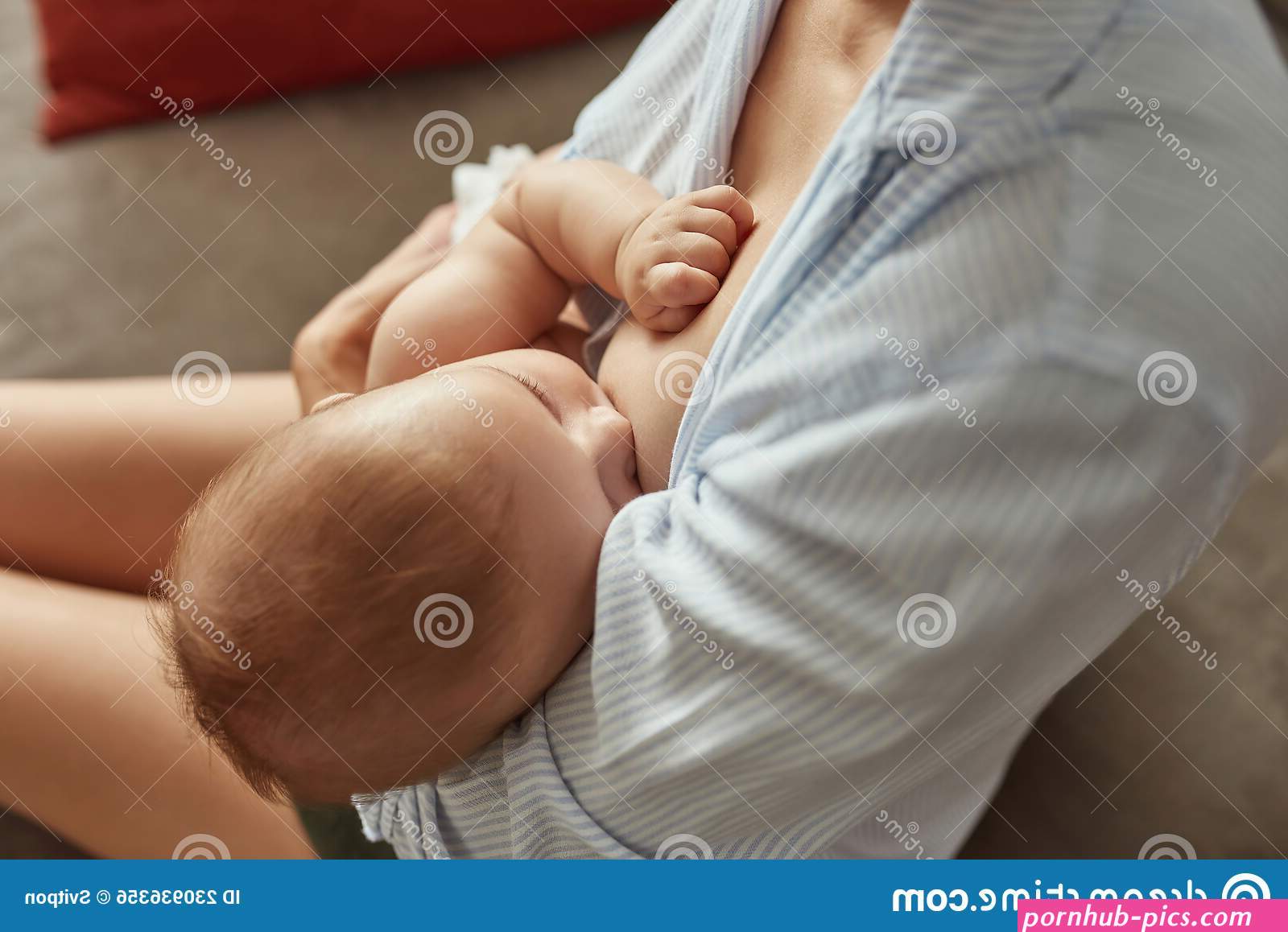 www.nakedwomen boobs droping milk from nipples photos