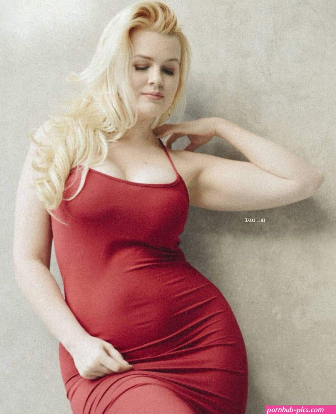 lilli luxe hot