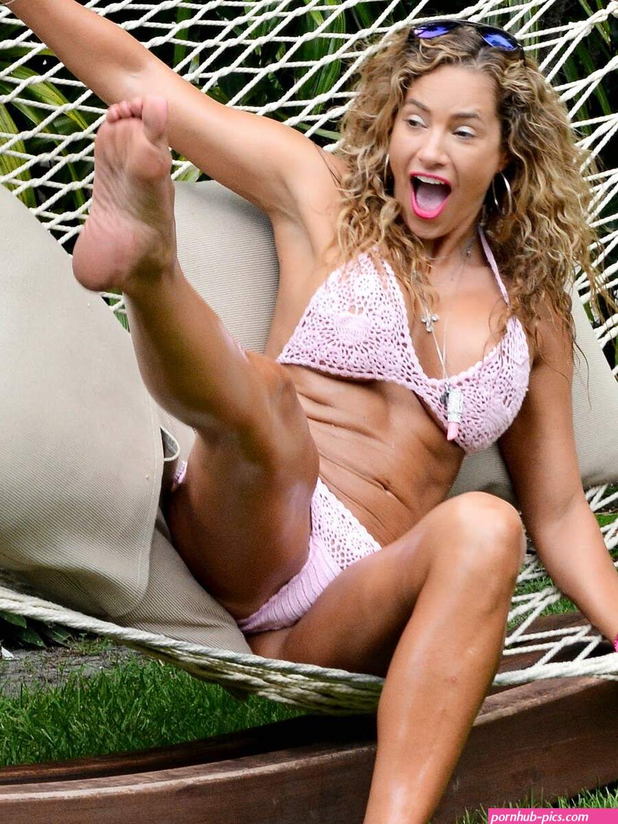 jennifer nicole lee oops nipple slip