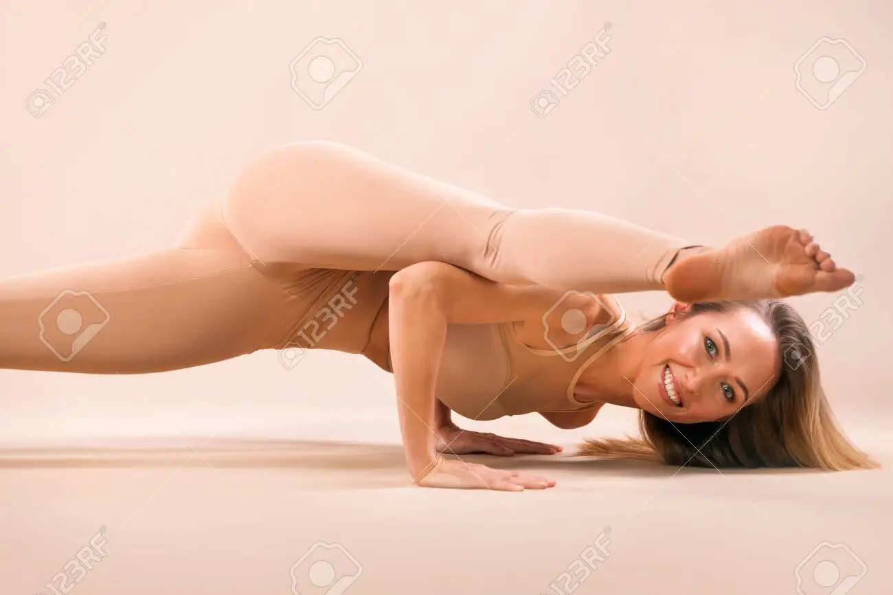 free pictures of nude women sport