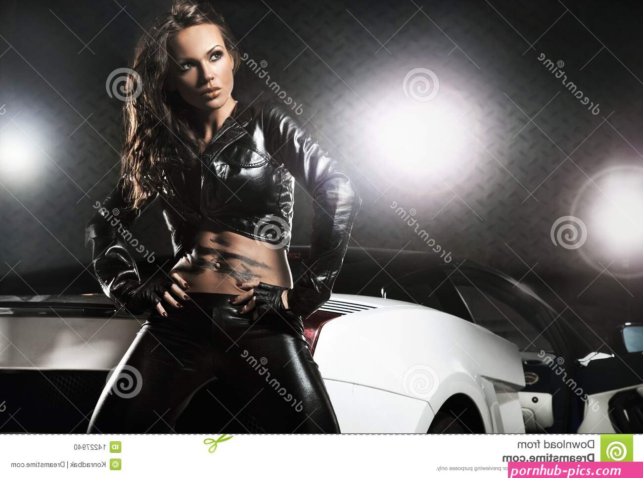 free pictures of nude women sport