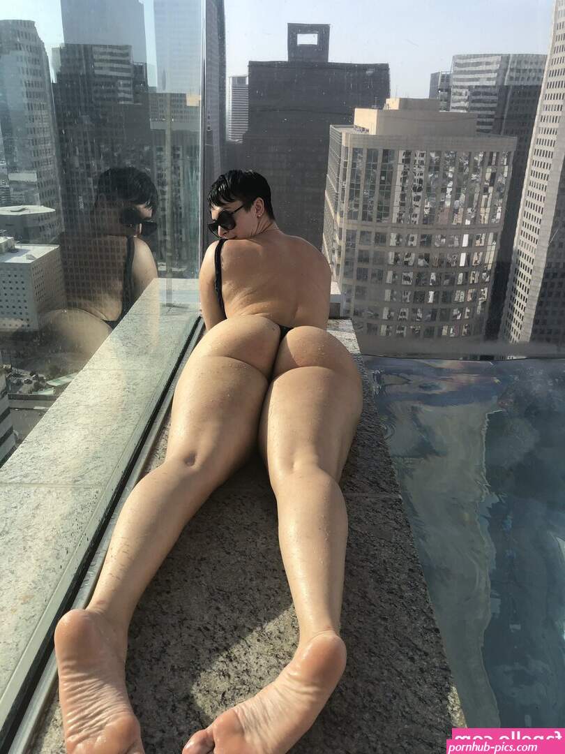 zahra elise nude pic