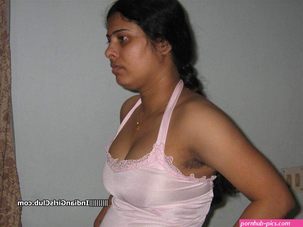aunty.armpit.naked.