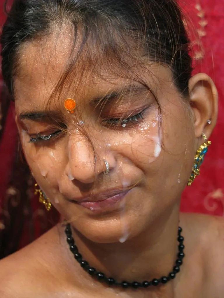 aunty.armpit.naked.