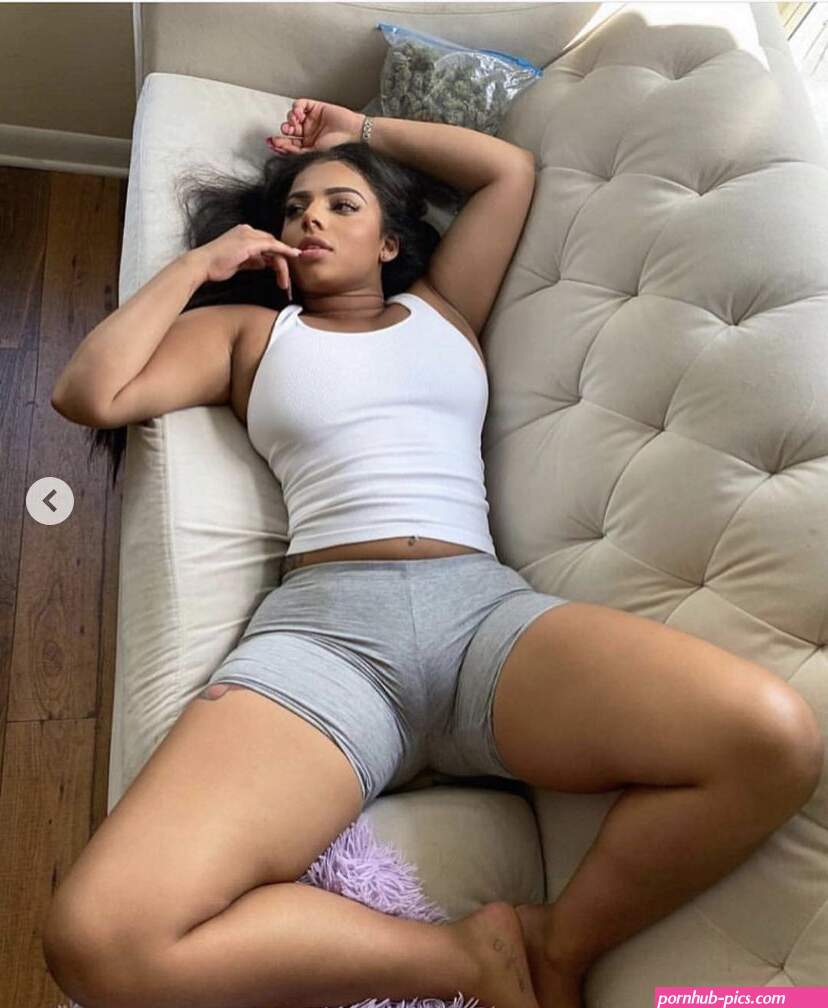 mikayla nude