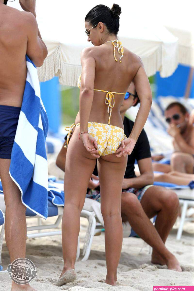 emmanuelle chriqui nude