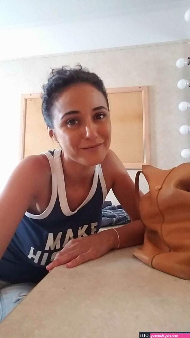emmanuelle chriqui nude
