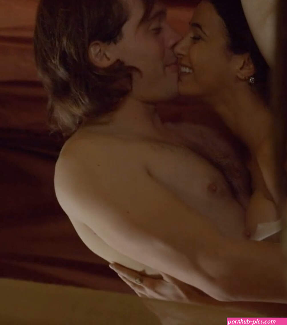 emmanuelle chriqui nude